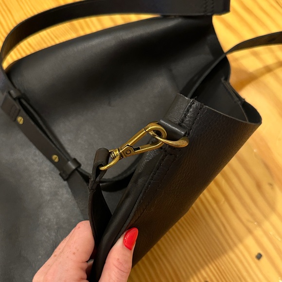 Madewell Black Leather Bucket Bag - Picture 13 of 15
